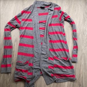 Gray and pink light cardigan